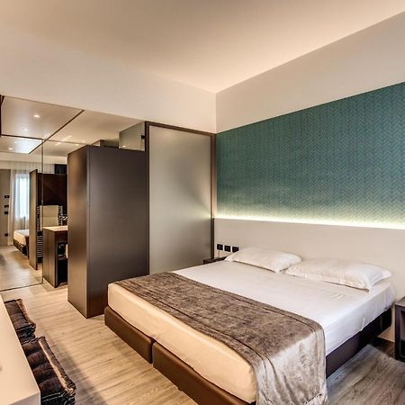 Caponago Motel Rona מראה חיצוני תמונה