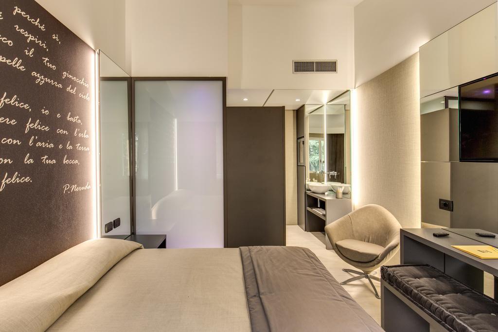 Caponago Motel Rona מראה חיצוני תמונה